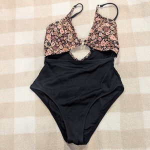 Rip Curl One Piece Swimsuit Floral Smocked Cutout Ring Black Pink Retro Sz xs